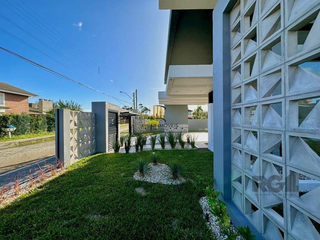 Casa 4 Dormitório(s) Bairro Atlântida