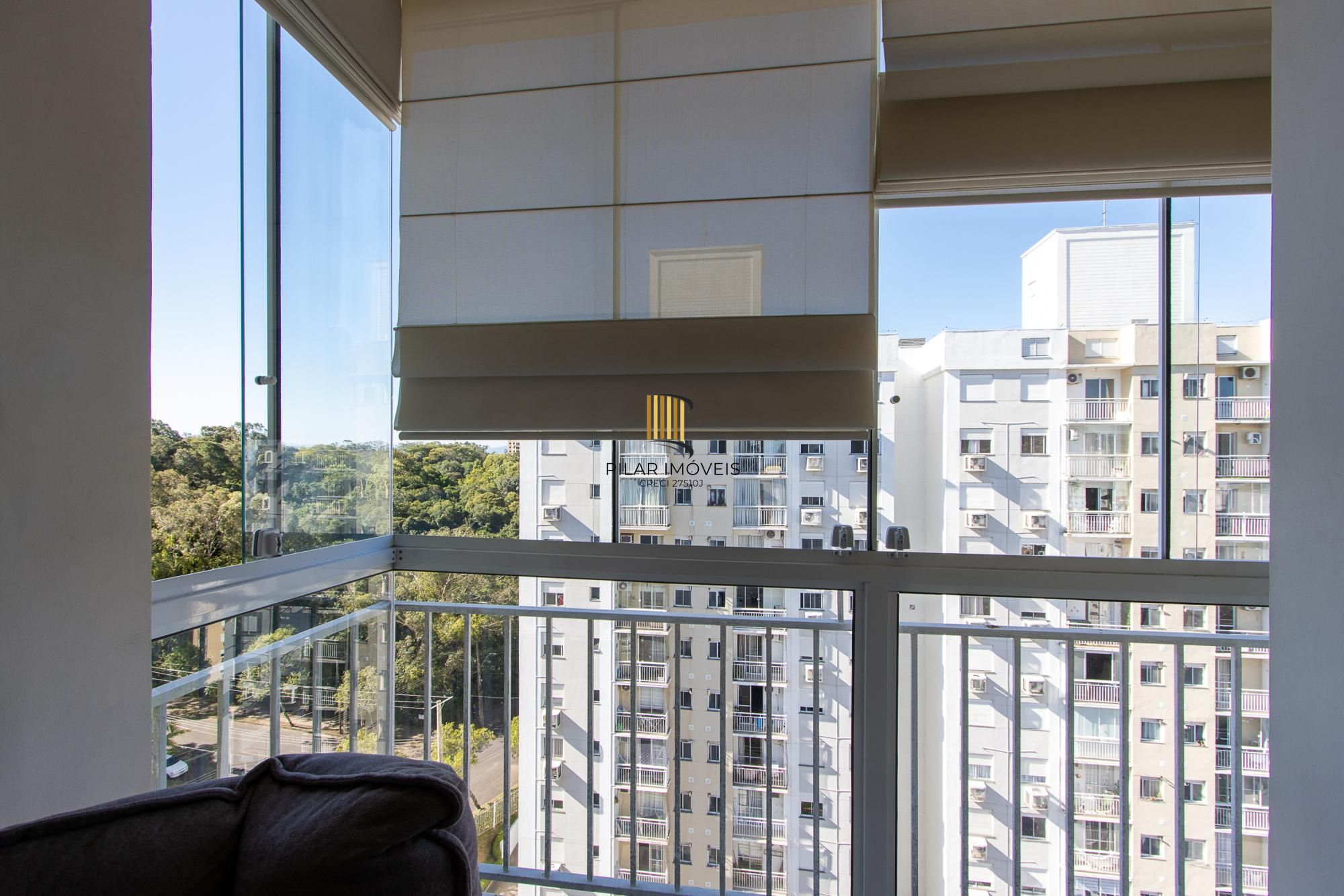 Apartamento, 2 dormitórios e 1 vaga, bairro Jardim Carvalho.
