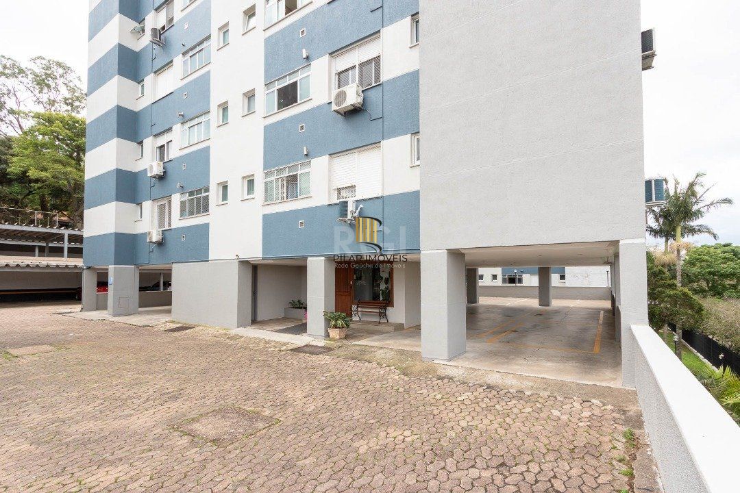 Apartamento no último andar com vista panorâmica, 2 dormitórios e até 4 vagas de garagem - Bairro Teresópolis, Zona Sul de Porto Alegre
