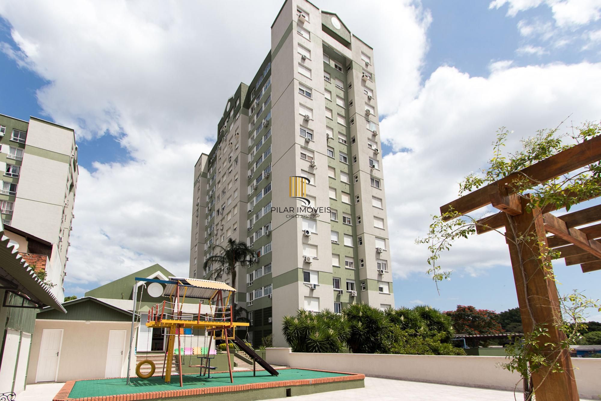 Apartamento, desocupado, 2 dormitórios e vaga escriturada, elevador -Cavalhada