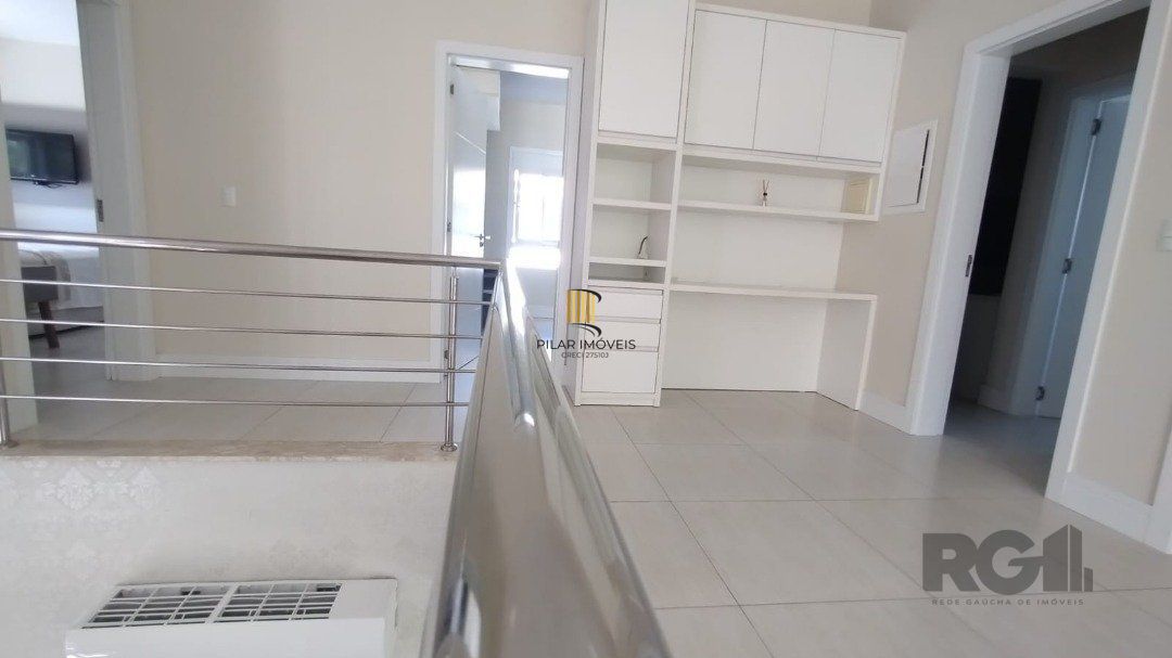Casa de Condomínio 4 dormitórios no bairro Atlântida Sul