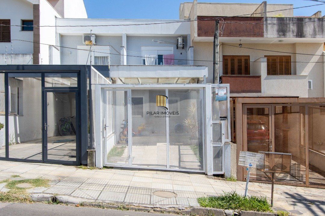 Casa 2 dormitórios no bairro Guarujá - Pilar Imóveis