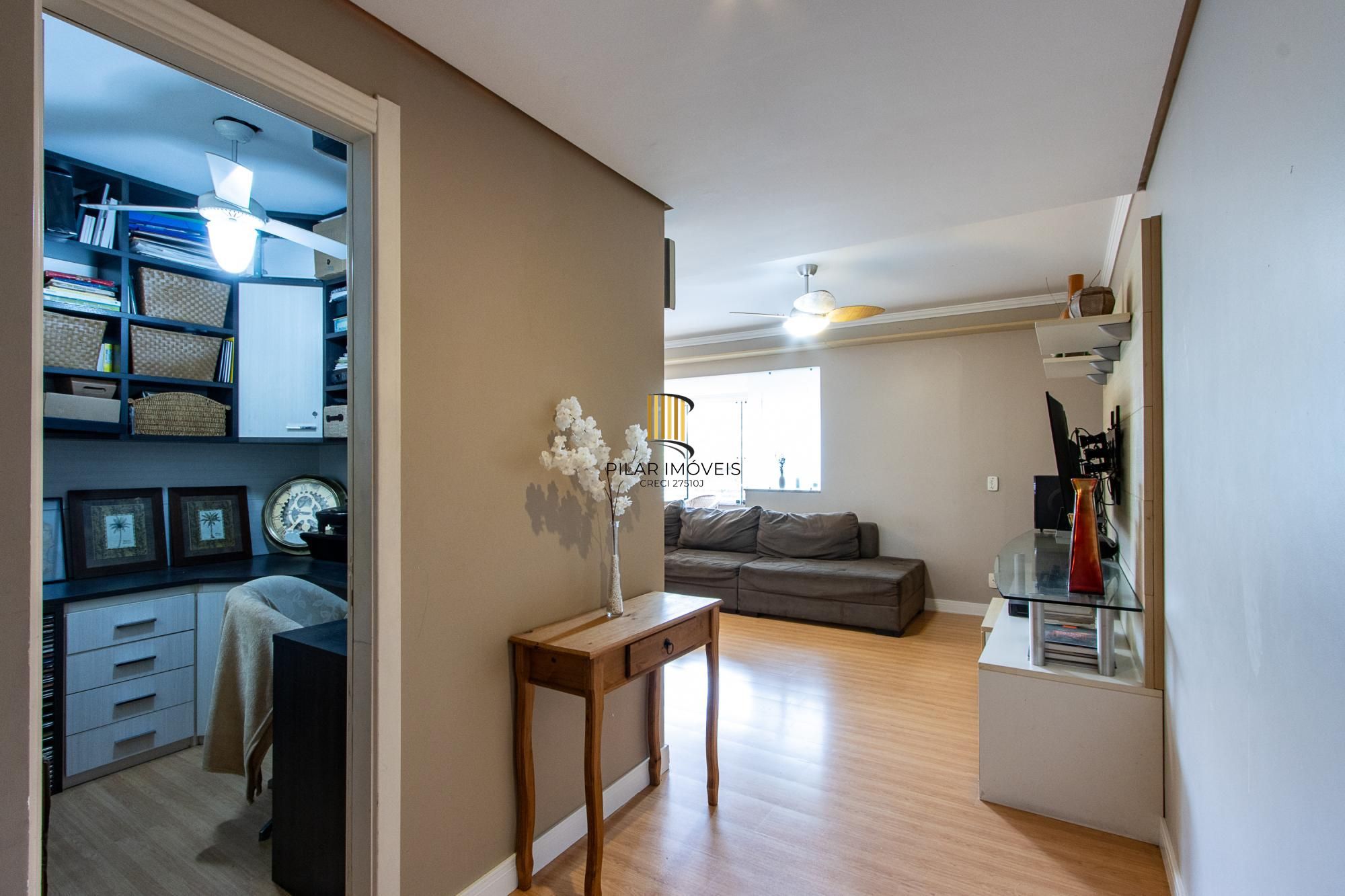 Apartamento 3 quartos, 139,64m² privativos, 2 vagas - Bairro Menino Deus