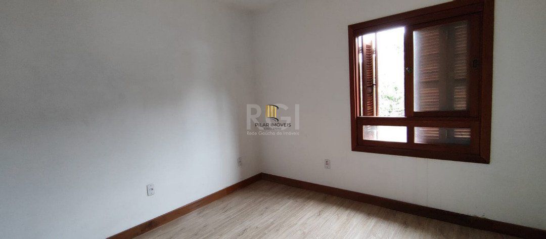 Casa para Venda com 3 dormitórios, sendo 1 suites e 2 vagas no bairro Tristeza