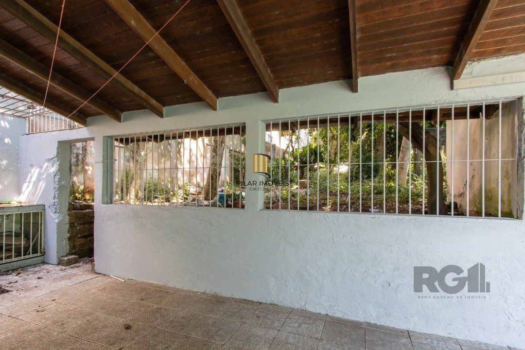 Casa 4 dormitórios no bairro Tristeza