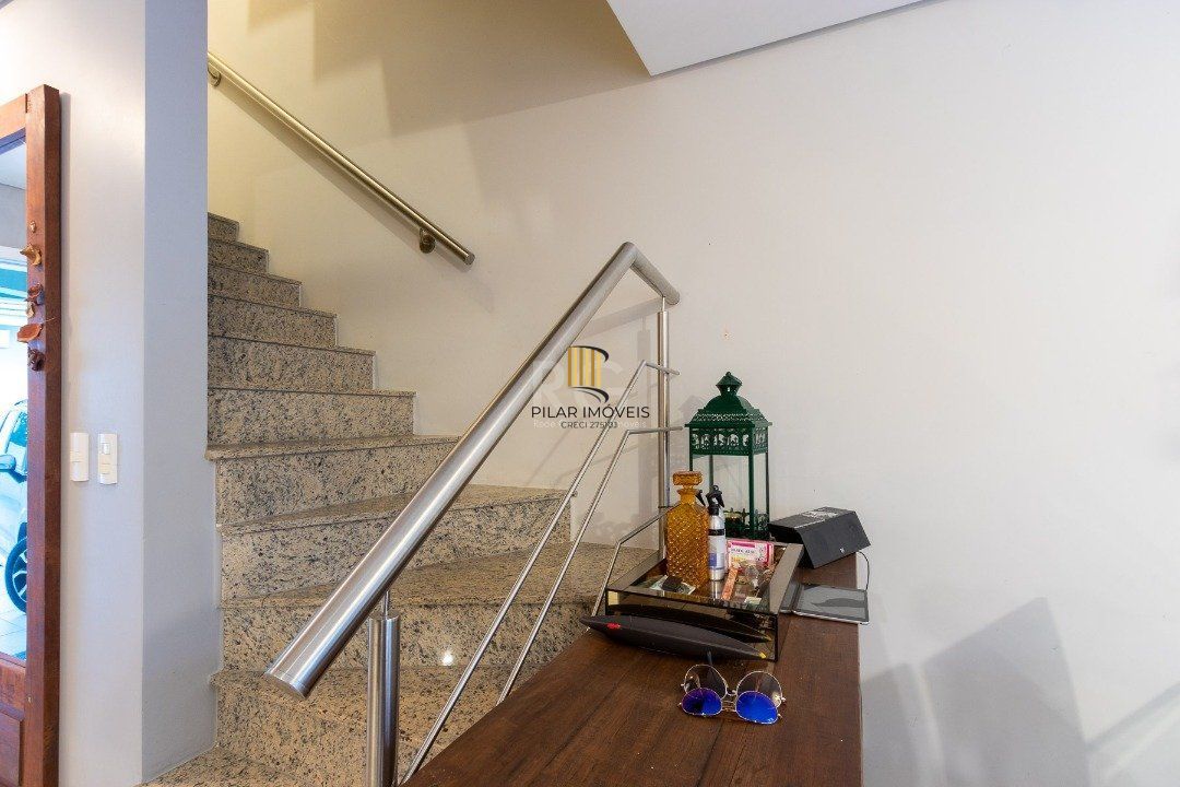 Casa Condominio para Venda - 188.6m², 3 dormitórios, sendo 1 suites, 2 vagas - Tristeza