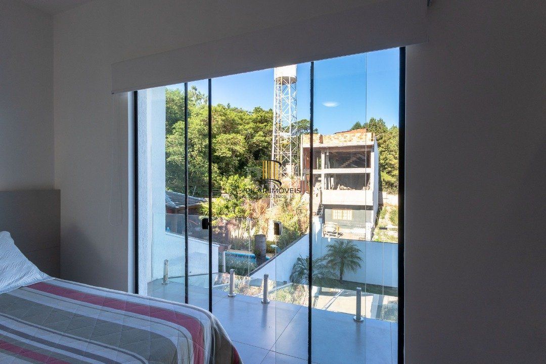 Casa Condominio para Venda - 280m², 3 dormitórios, sendo 3 suites, 4 vagas - Lagos De Nova Ipanema