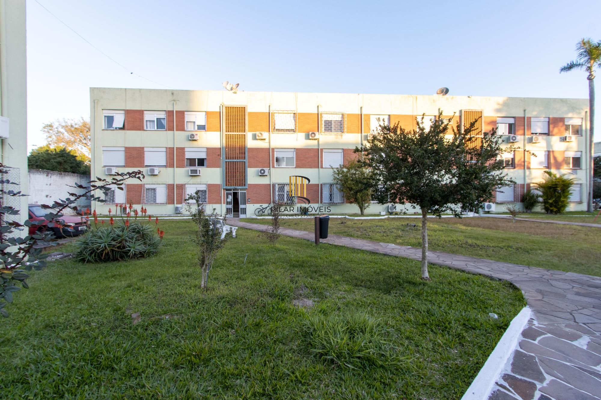 Apartamento de 2 Dormitórios na Cel Massot, Bairro Cristal
