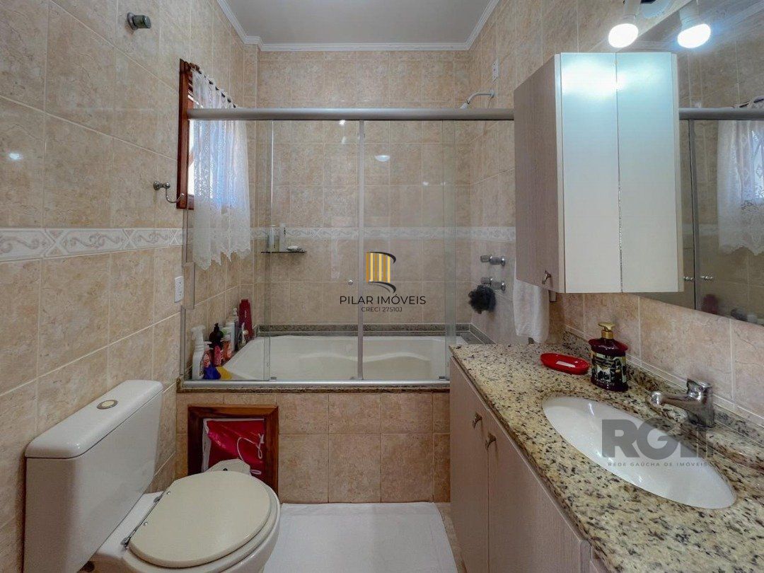 Casa Condominio para Venda - 202m², 3 dormitórios, sendo 1 suites, 2 vagas - Ipanema/ Jardim Verde