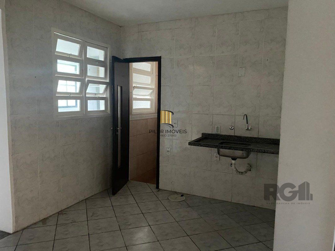 Casa de Condomínio 3 dormitórios no bairro Hípica