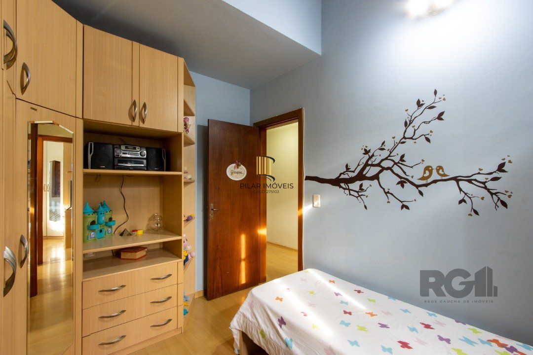 Casa para Venda - 180.3m², 3 dormitórios, sendo 1 suites, 3 vagas - Guarujá