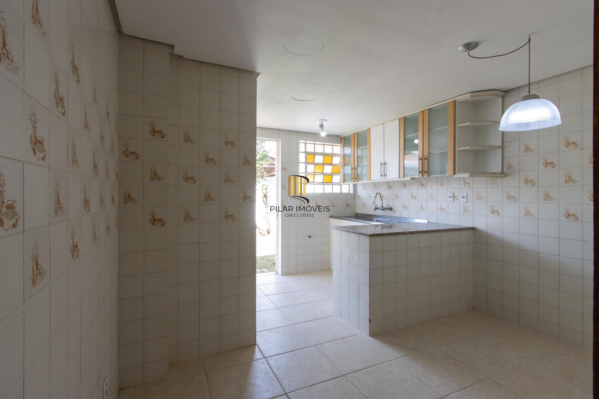 Casa para Venda - 253.35m², 3 dormitórios, sendo 1 suites, 4 vagas - Serraria