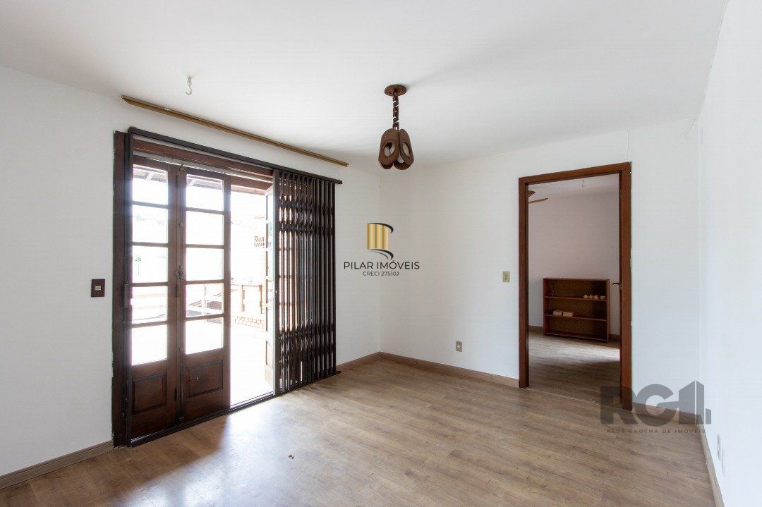 Casa para Venda - 205.5m², 3 dormitórios, sendo 2 suites, 3 vagas - Vila Nova