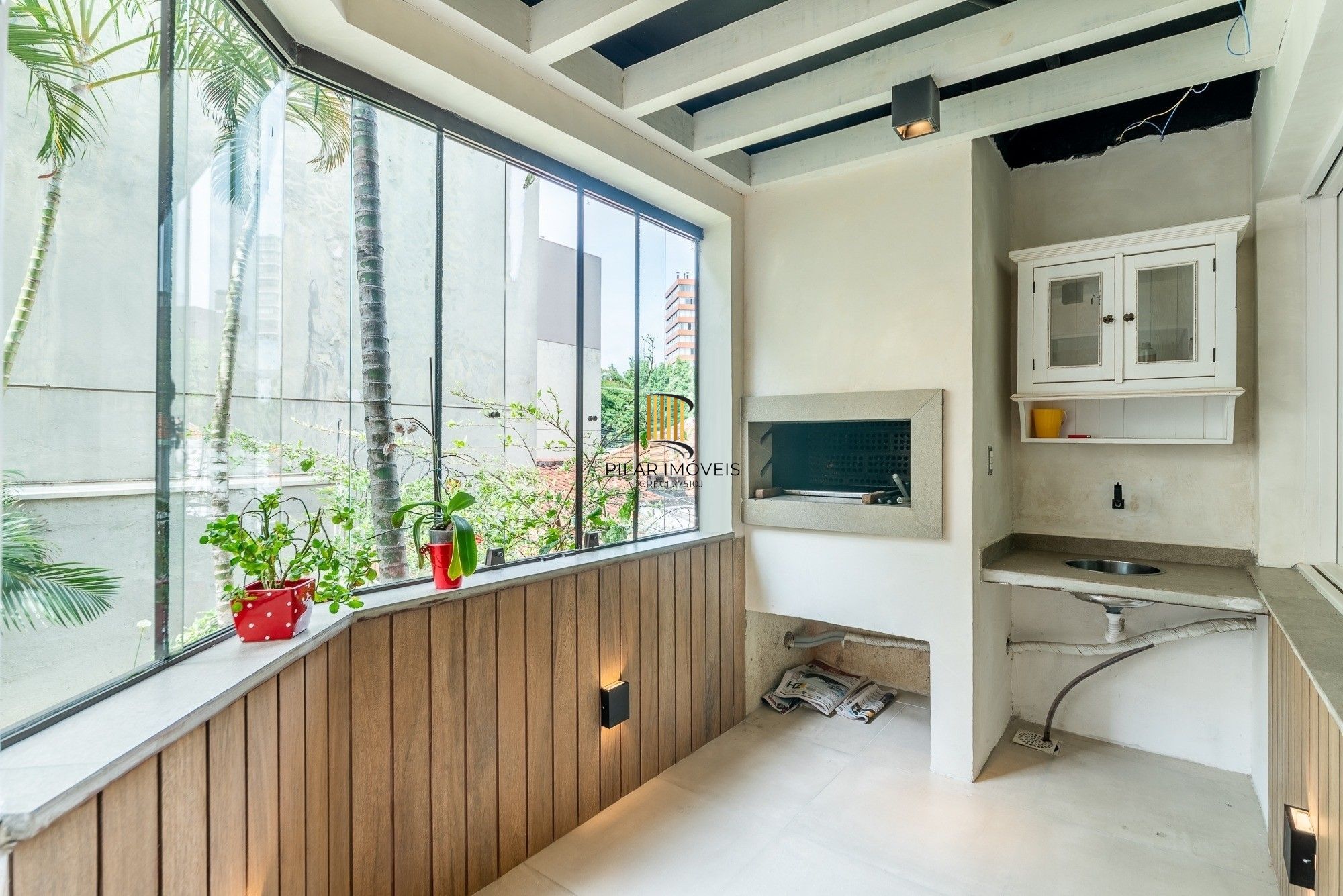 Apartamento com 147m², 3 dorm, Petrópolis