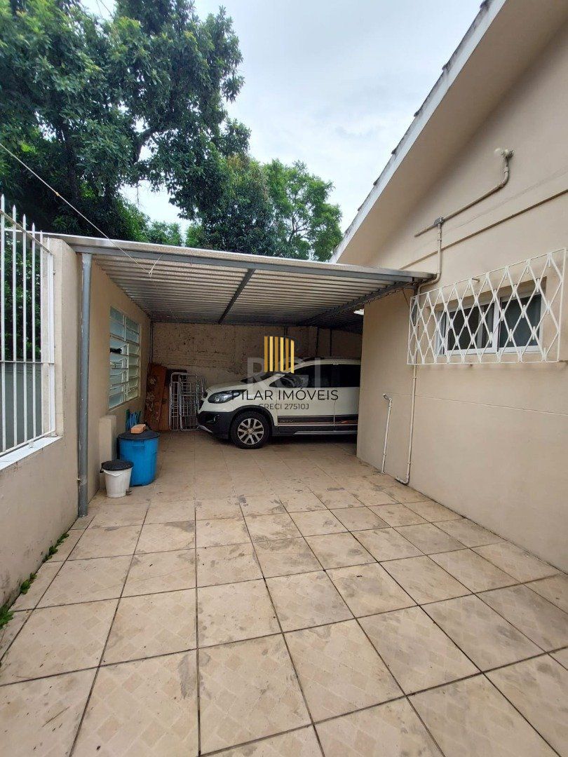 Casa para Venda - 184m², 3 dormitórios, sendo 1 suites, 4 vagas - Cristal