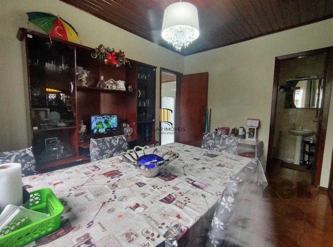 Casa para venda com 3 dormitórios no bairro Tristeza