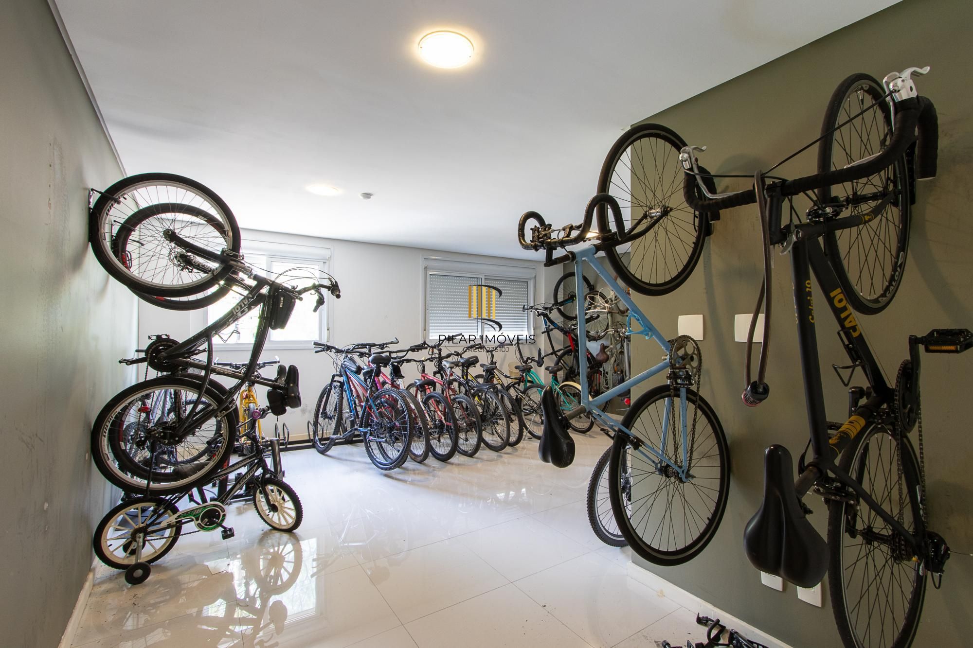 Apartamento MOBILIADO à venda - 2 dormitórios, suíte - Vista  perene