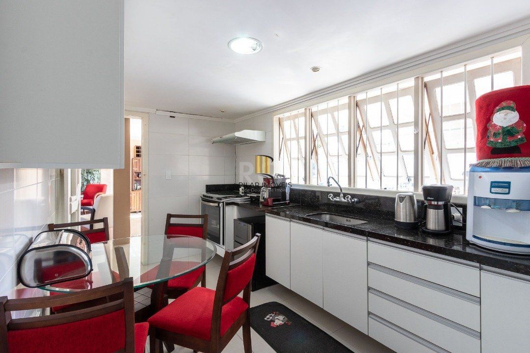Casa para Venda - 256.5m², 3 dormitórios, sendo 1 suites, 2 vagas - Espirito Santo