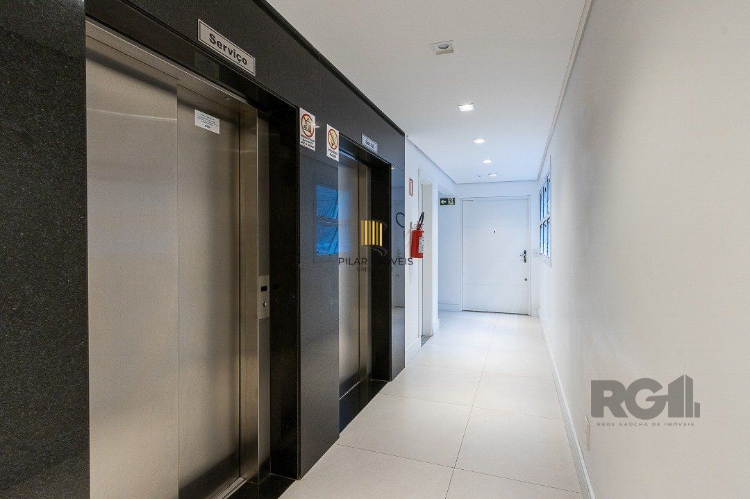 Apartamento para Venda - 457.17m², 3 dormitórios, sendo 1 suites, 4 vagas - Tristeza