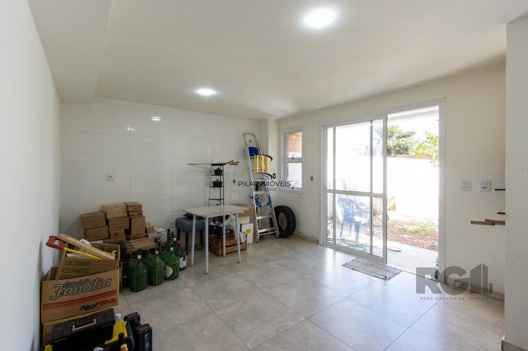 Sobrado 3 Dprmitórios Bairro Espírito Santo.