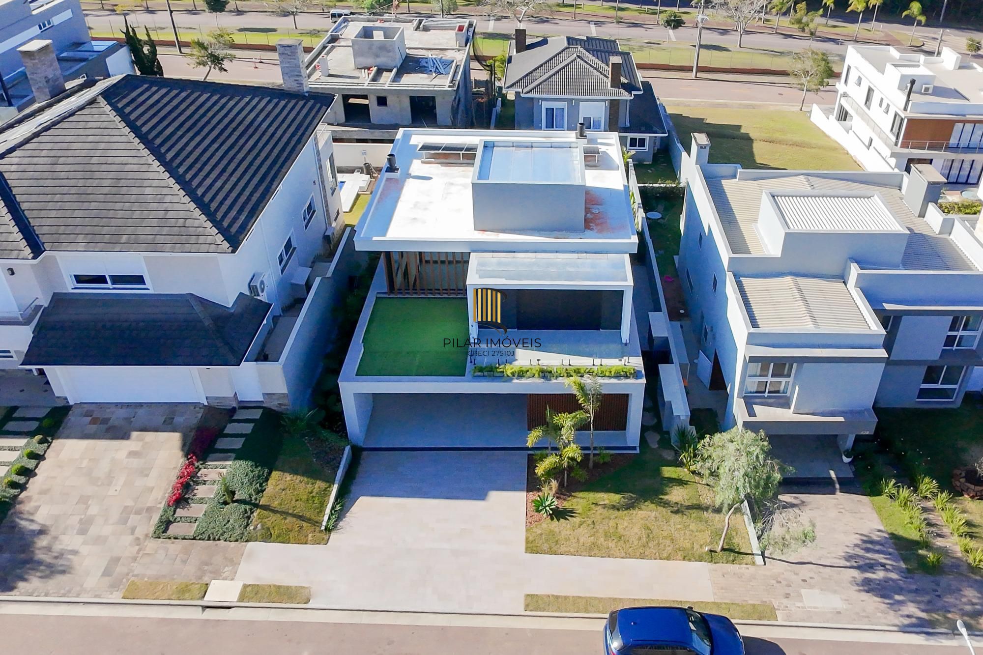 Casa de Condomínio 4 dormitórios no bairro Vila Nova
