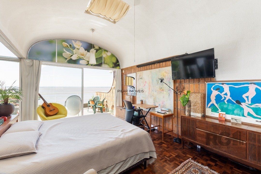 Casa 4 dormitórios no bairro Vila Assunção