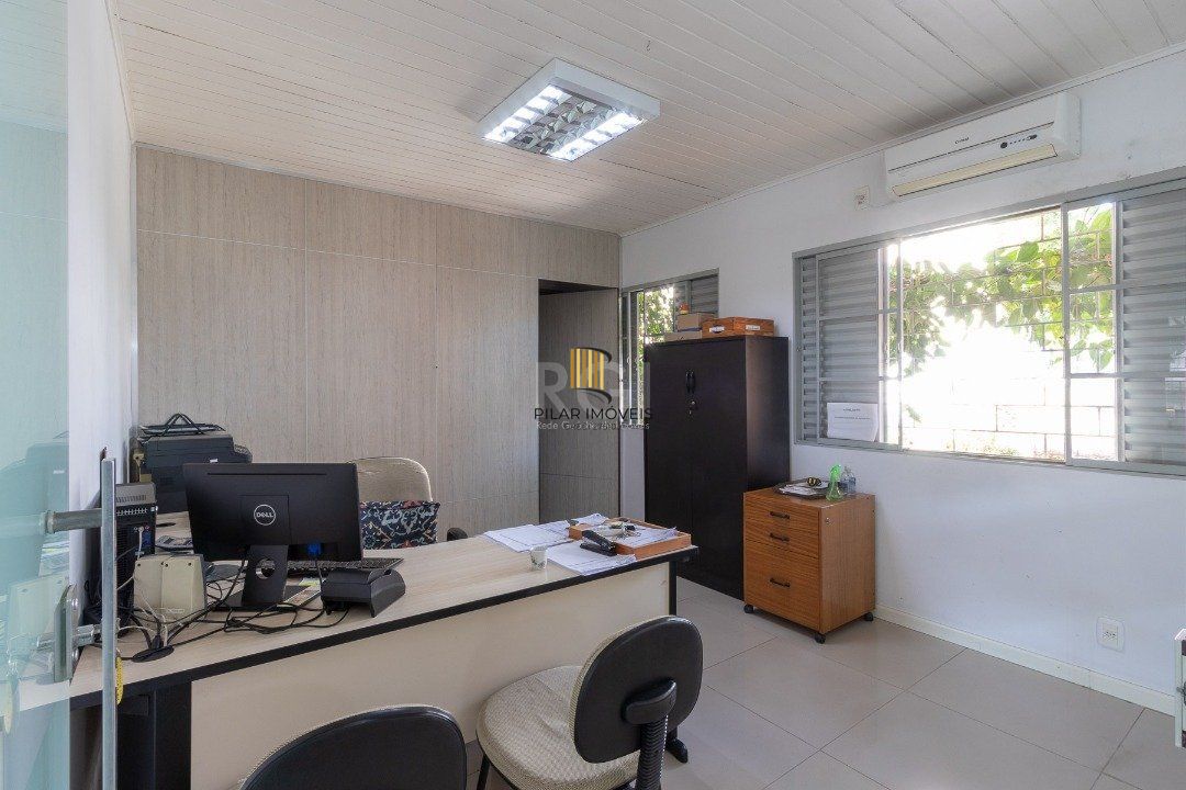 Casa para Venda - 199.62m², 5 dormitórios, 15 vagas - Tristeza