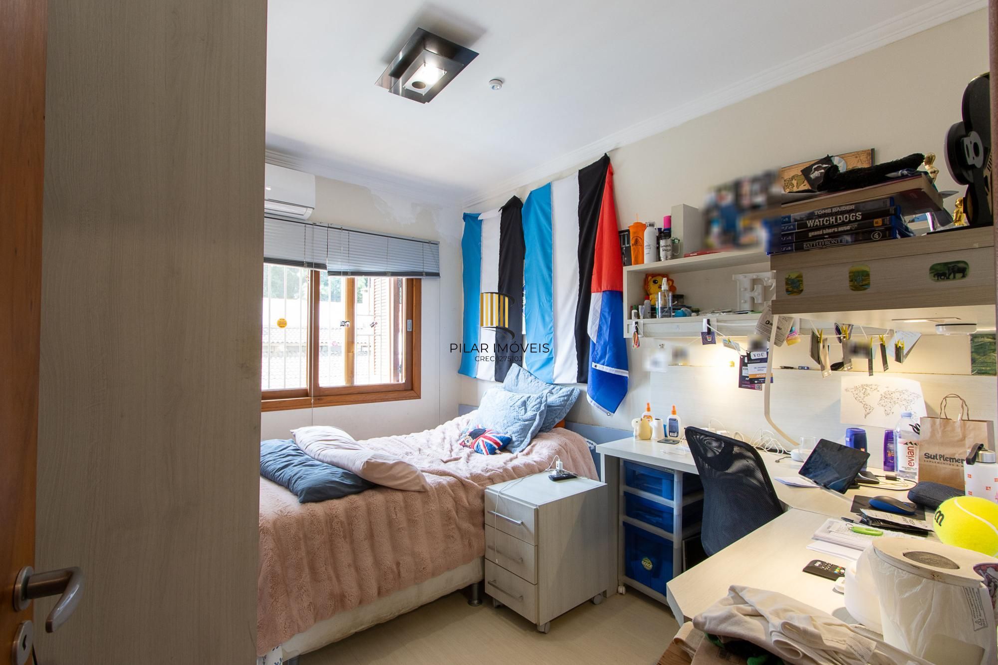 Casa de Condomínio 3 dormitórios no bairro Tristeza