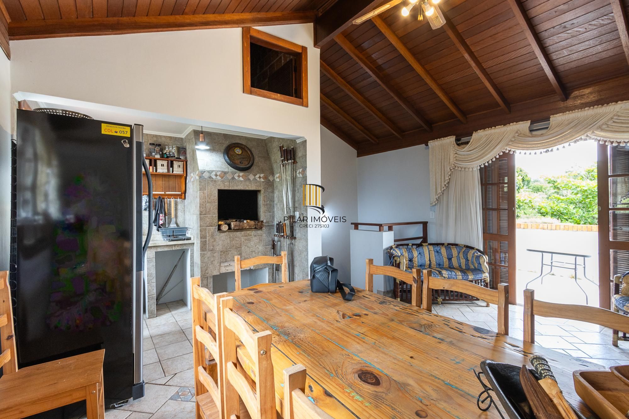 Casa Condominio para Venda - 175m², 3 dormitórios, sendo 1 suites, 4 vagas - Tristeza