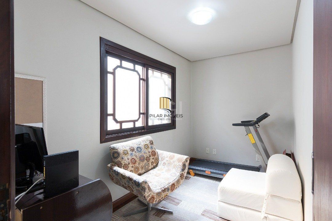 Casa de Condomínio 3 dormitórios no bairro Hípica