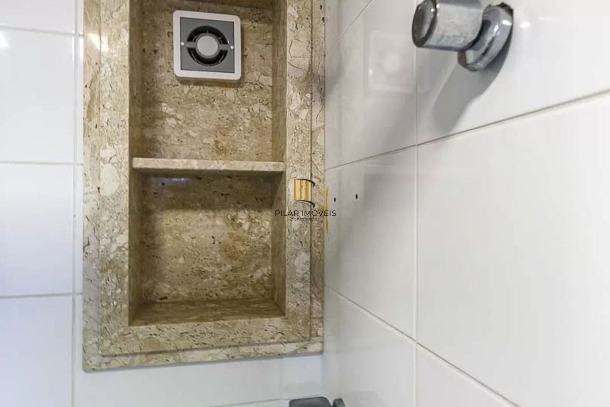 Apartamento à venda no bairro Cavalhada, 3 quartos e 1 vaga