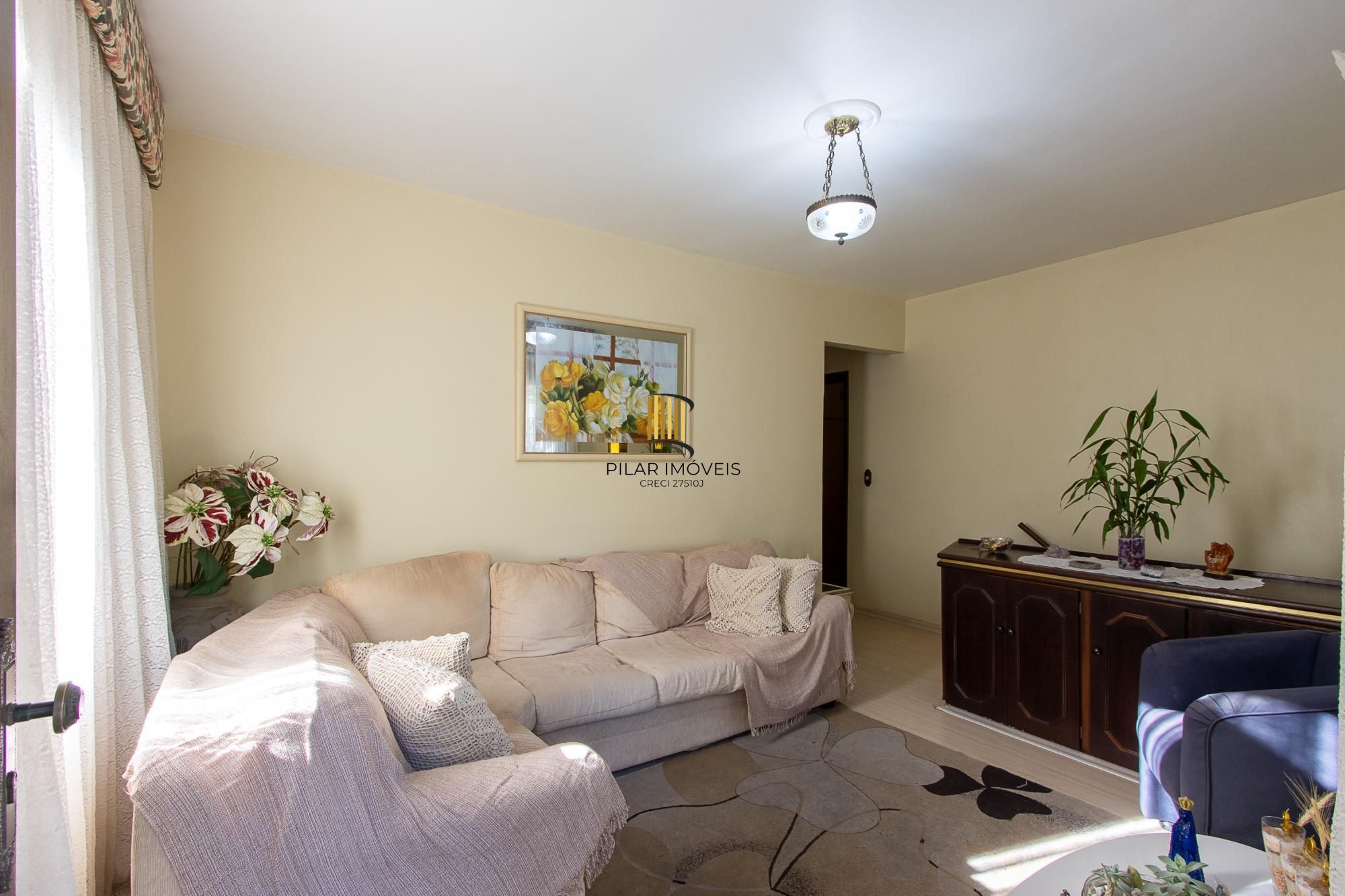 **Casa de 05 dormitórios, 03 suítes, 06 Banheiros, com 315,10m² privativos na Vila Conceição, Porto Alegre, RS**