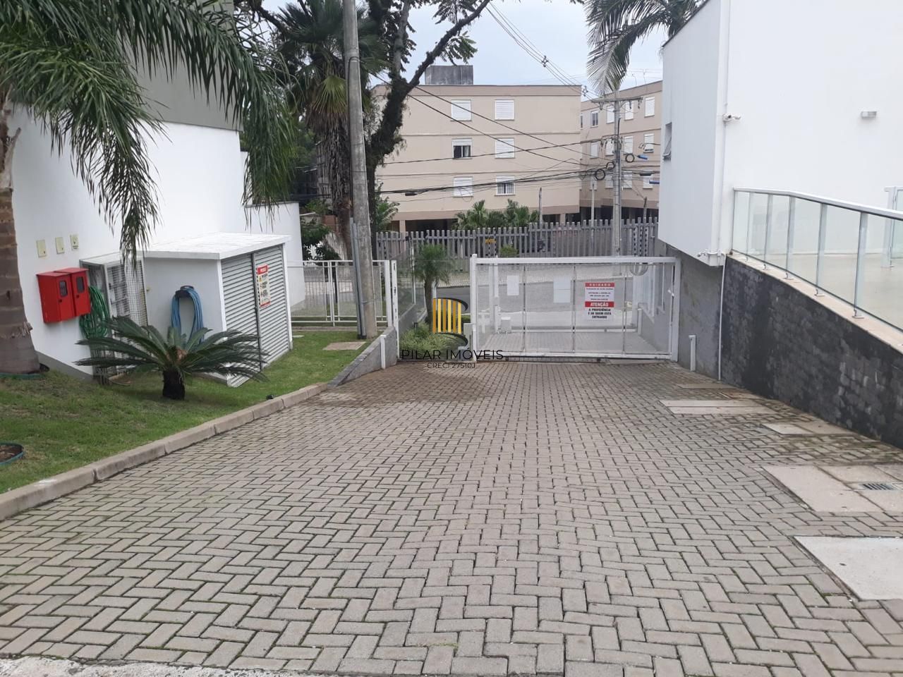 Casa de Condomínio 3 dormitórios no bairro Glória
