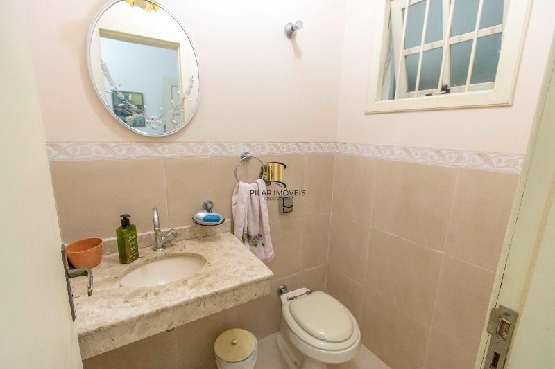 Casa para Venda - 231.72m², 4 dormitórios, sendo 1 suites, 3 vagas - Tristeza
