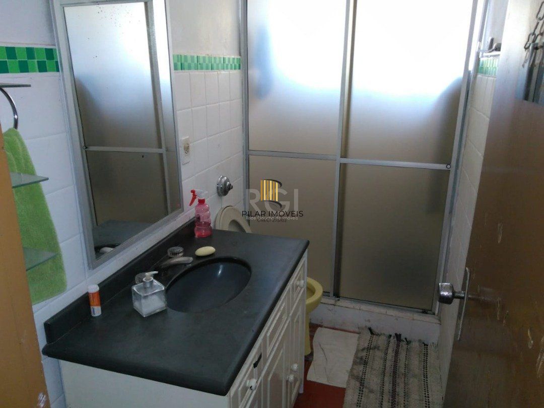 Casa para Venda - 400m², 7 dormitórios, sendo 1 suites, 2 vagas - Vila Assunção