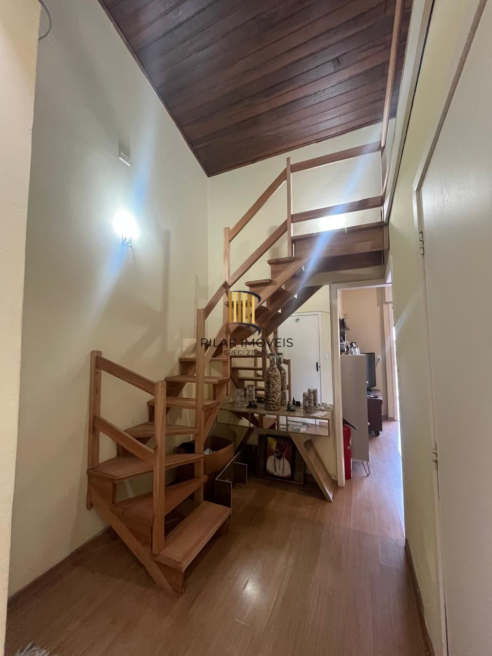 **Cobertura com 2 Quartos e Churrasqueira na Glória, Porto Alegre - Oportunidade Única!**