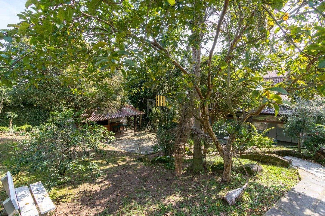 Casa para Venda - 500m², 4 dormitórios, sendo 1 suites, 4 vagas - Vila Conceição
