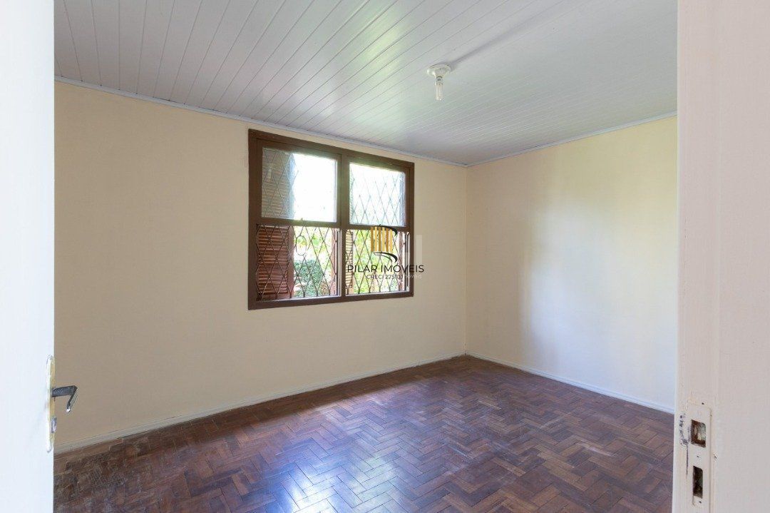 Casa térrea no Residencial Butui, possui 3 dormitórios, living espaçoso, cozinha funcional, banheiro social, área de serviço independente e pátio privativo