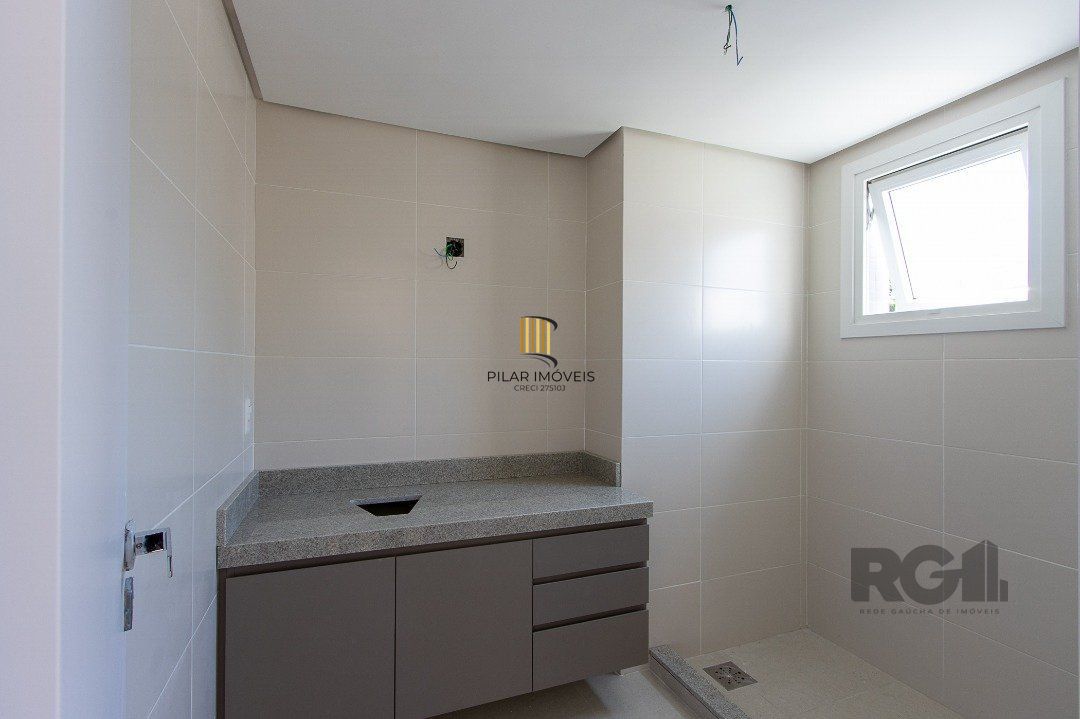 Apartamento para Venda - 143.36m², 3 dormitórios, sendo 1 suites, 2 vagas - Tristeza
