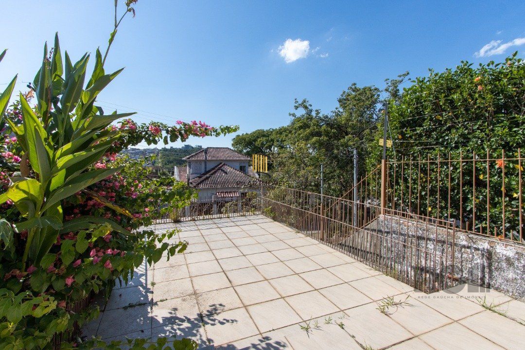 CASA 2 DORMITÓRIOS  NO SANTA TEREZA