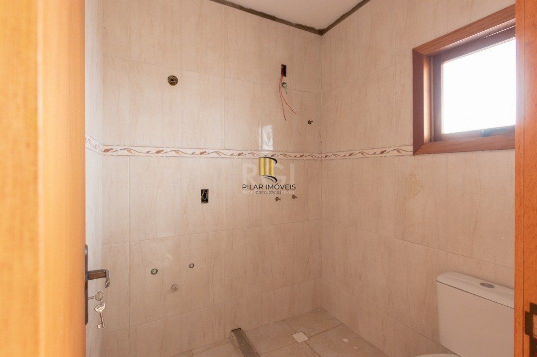 Casa para Venda - 115m², 3 dormitórios, sendo 1 suites, 2 vagas - Urubatã
