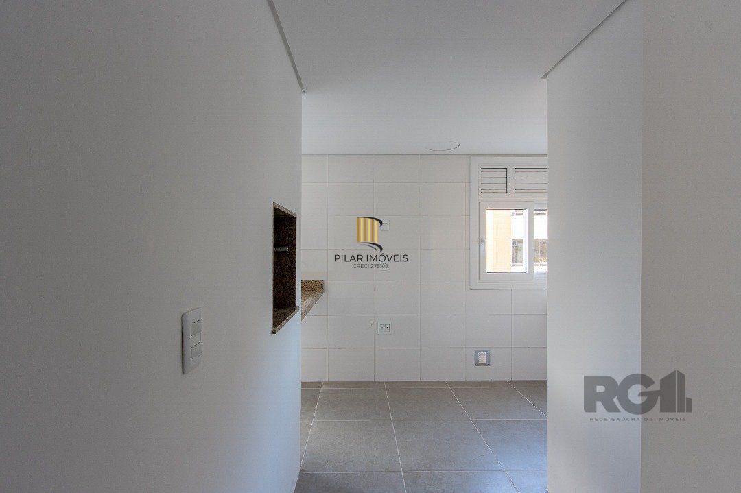 Cobertura para Venda - 214.34m², 3 dormitórios, sendo 3 suites, 2 vagas - Tristeza