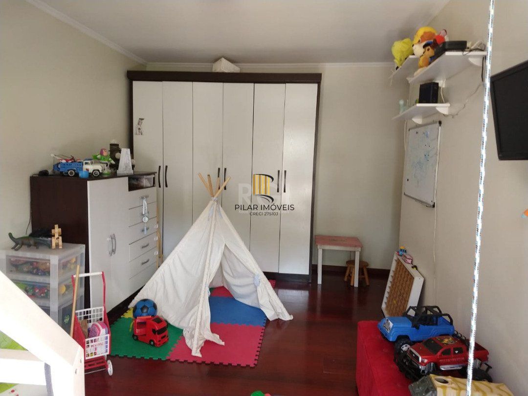 Casa Condominio para Venda - 308m², 5 dormitórios, sendo 1 suites, 3 vagas - Nonoai