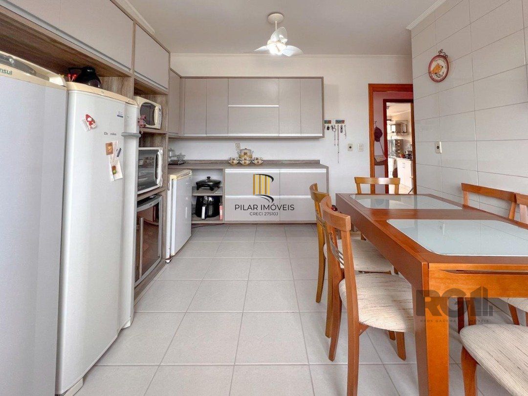 Amplo apartamento à venda com 168m² privativos