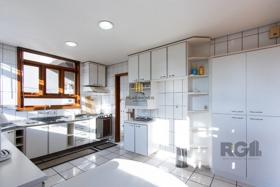 Casa 3 dormitórios no bairro Ipanema