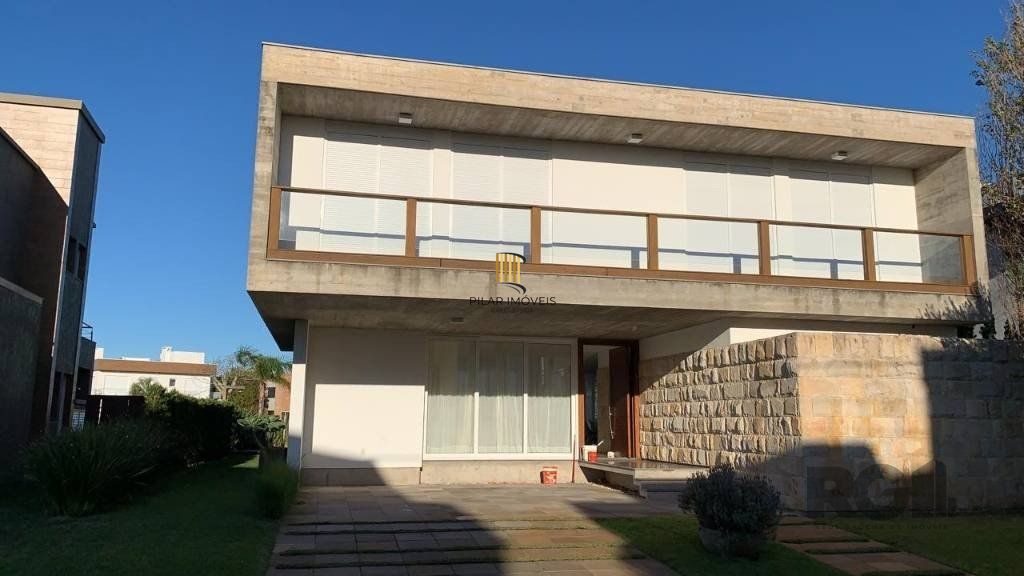 Casa de Condomínio 5 dormitórios no bairro Remanso