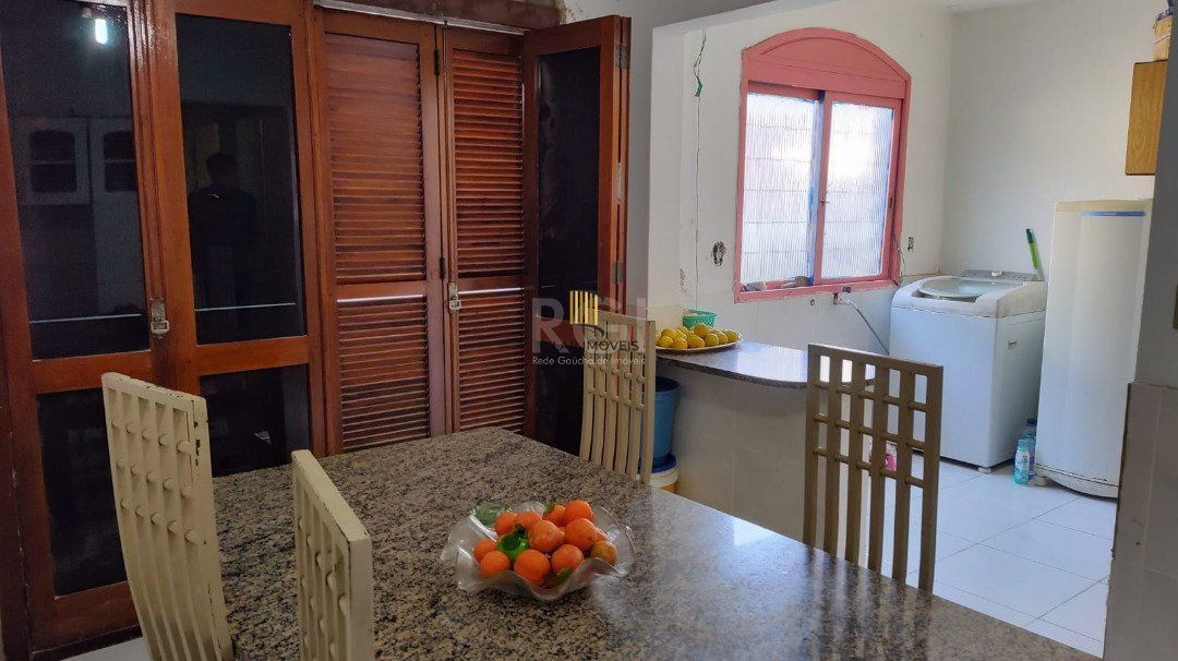 Casa para Venda - 236m², 4 dormitórios, 5 vagas - Vila São José