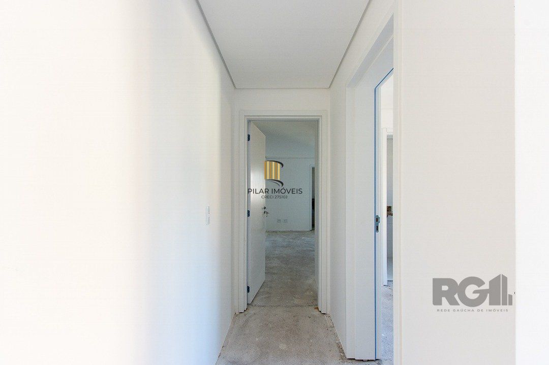 Cobertura para Venda - 214.34m², 3 dormitórios, sendo 3 suites, 2 vagas - Tristeza