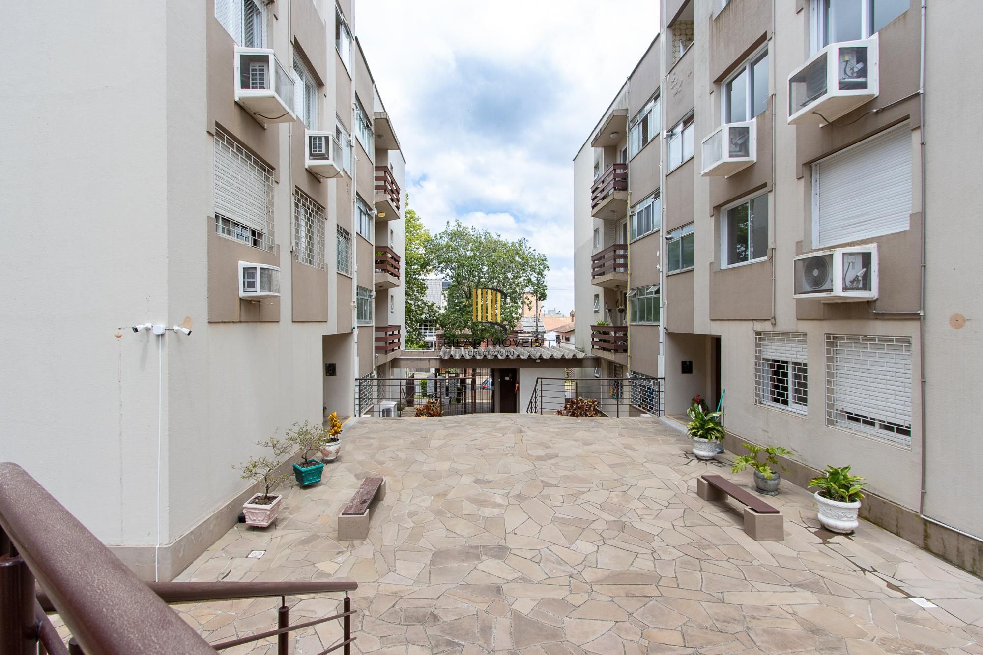 Apartamento 2 dormitórios no bairro Vila Assunção