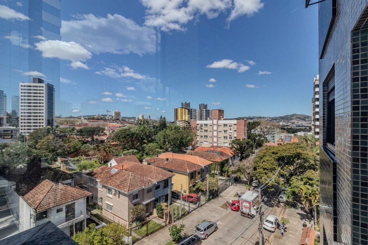 Apartamento com 2 quartos, vaga dupla - Bairro Petrópolis